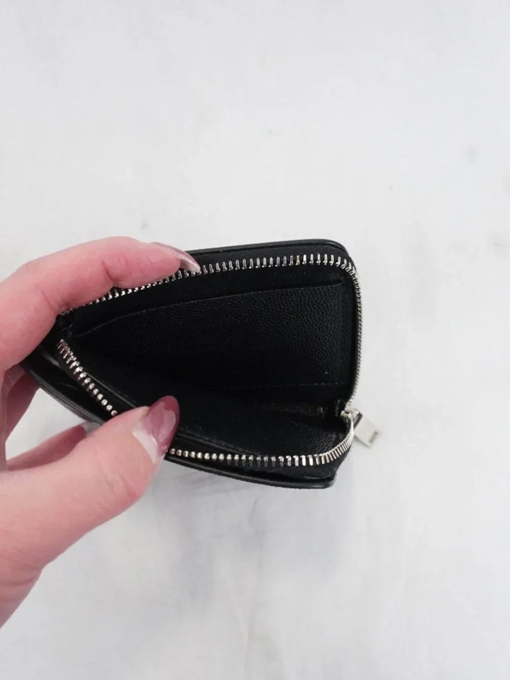Saint Laurent East/West Zip-Around Wallet In Black Grain de Poudre Leather - NWT - Picture 10 of 13